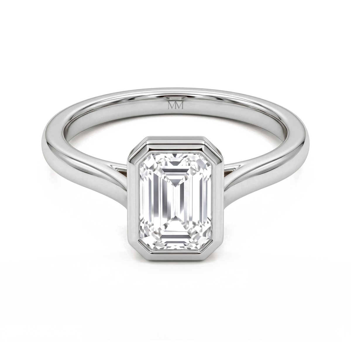 Esme - Anillo solitario de moissanita talla esmeralda con engaste en bisel