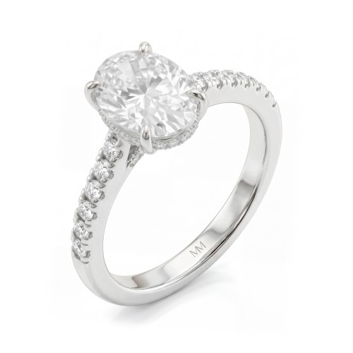 Arcadia - Anillo de moissanita oval con halo oculto y hombros en pavé