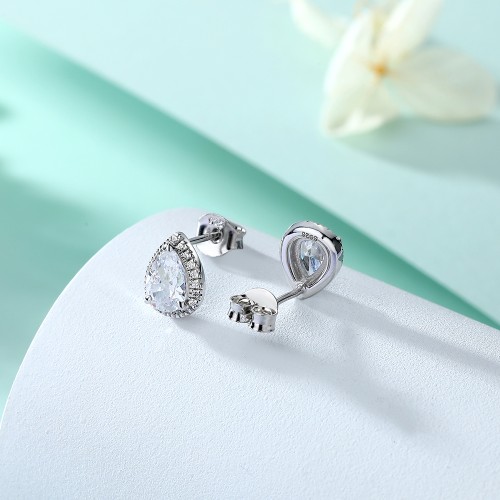 Halo Pears - Pendientes de botón de moissanita de talla pera en engaste con halo