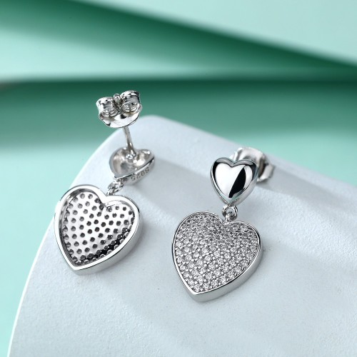 Hearts of Pavé - Pendientes colgantes de moissanita con pavé