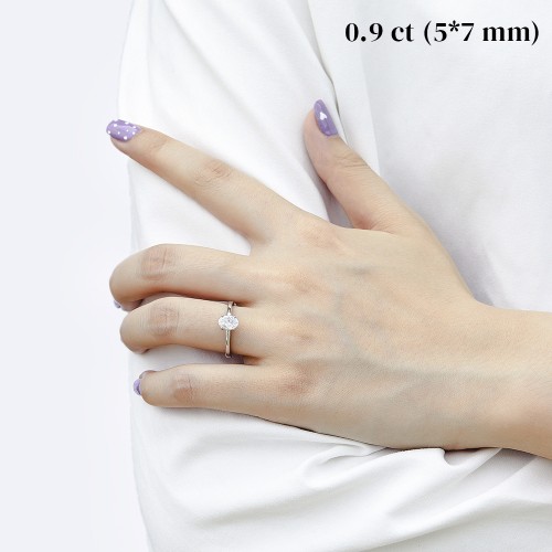 Eloise - Anillo solitario de moissanita de talla oval