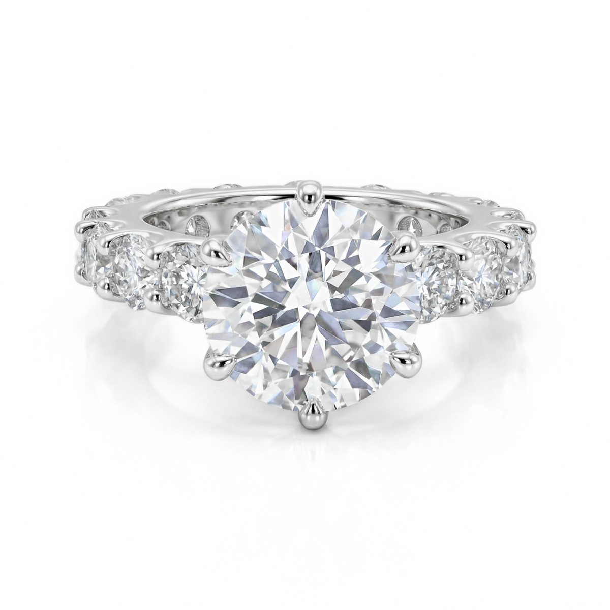 Solstice - Anillo de compromiso de moissanita con un majestuoso diseño de eternidad