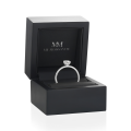 Mystique - Anillo solitario de moissanita de talla oval con halo oculto | encaje a ras con alianza