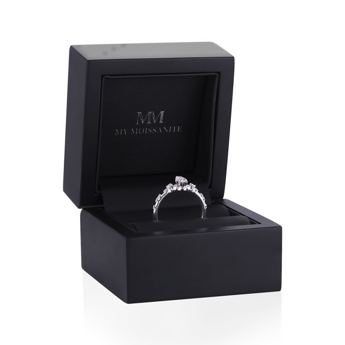 Elegante - Anillo de moissanita de talla marquesa con piedras laterales minimalistas de inspiración vintage