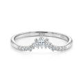 Serenella - Alianza de boda de moissanita marquesa y redonda