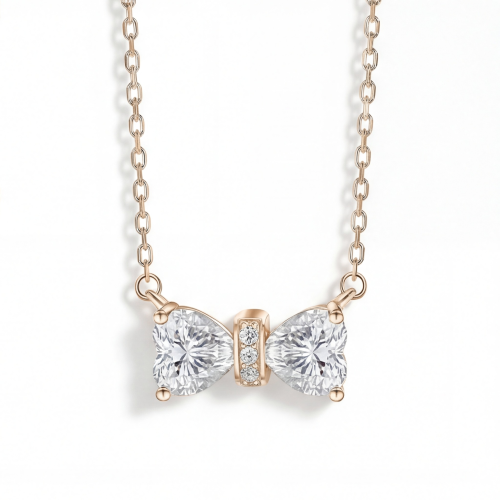Pairle - Collar con Dos Moissanitas de Talla Corazón y Barra Central con Pavé