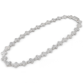 Virtuoso - Cadena con cruz de moissanita de talla esmeralda y pavé con cierre llamativo