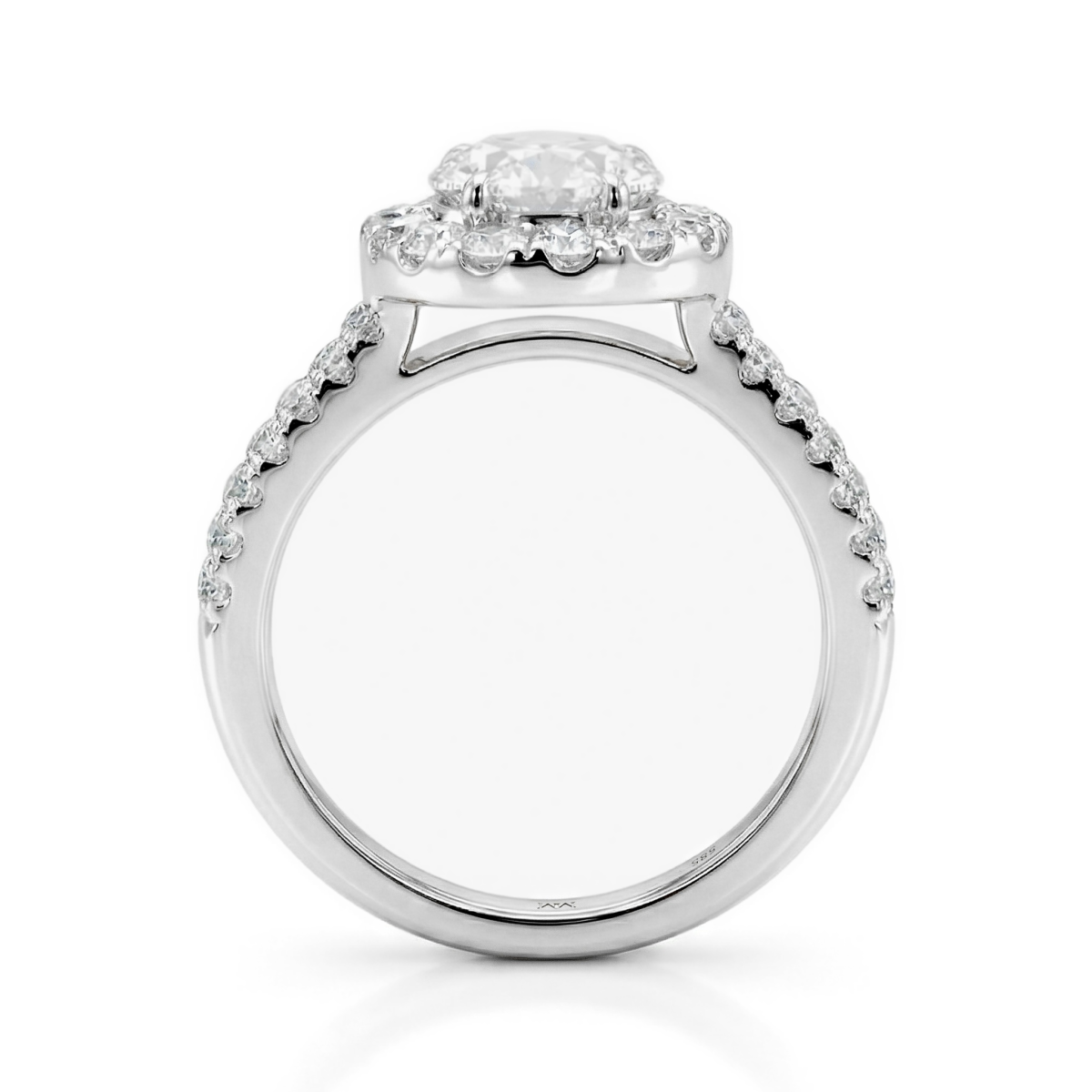 Ovalea - Anillo de moissanita de talla oval con diseño de halo pavé