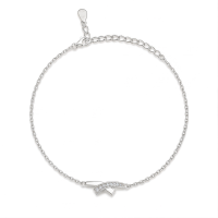 Halcyon - Pulsera de media luna de moissanita con engaste pavé