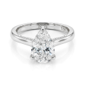 Poirine - Anillo de moissanita de talla pera con halo oculto y piedras secundarias engastadas en pavé