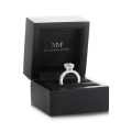 Majestica - Anillo de Moissanita de Talla Oval Con Piedras Laterales