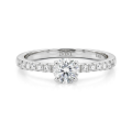 Finesse - Anillo de compromiso de moissanita con piedras laterales