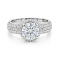 Lustrella - Anillo de compromiso de moissanita con halo y aro en pavé