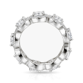 Allegra - Anillo de eternidad de moissanita con halo y piedras secundarias