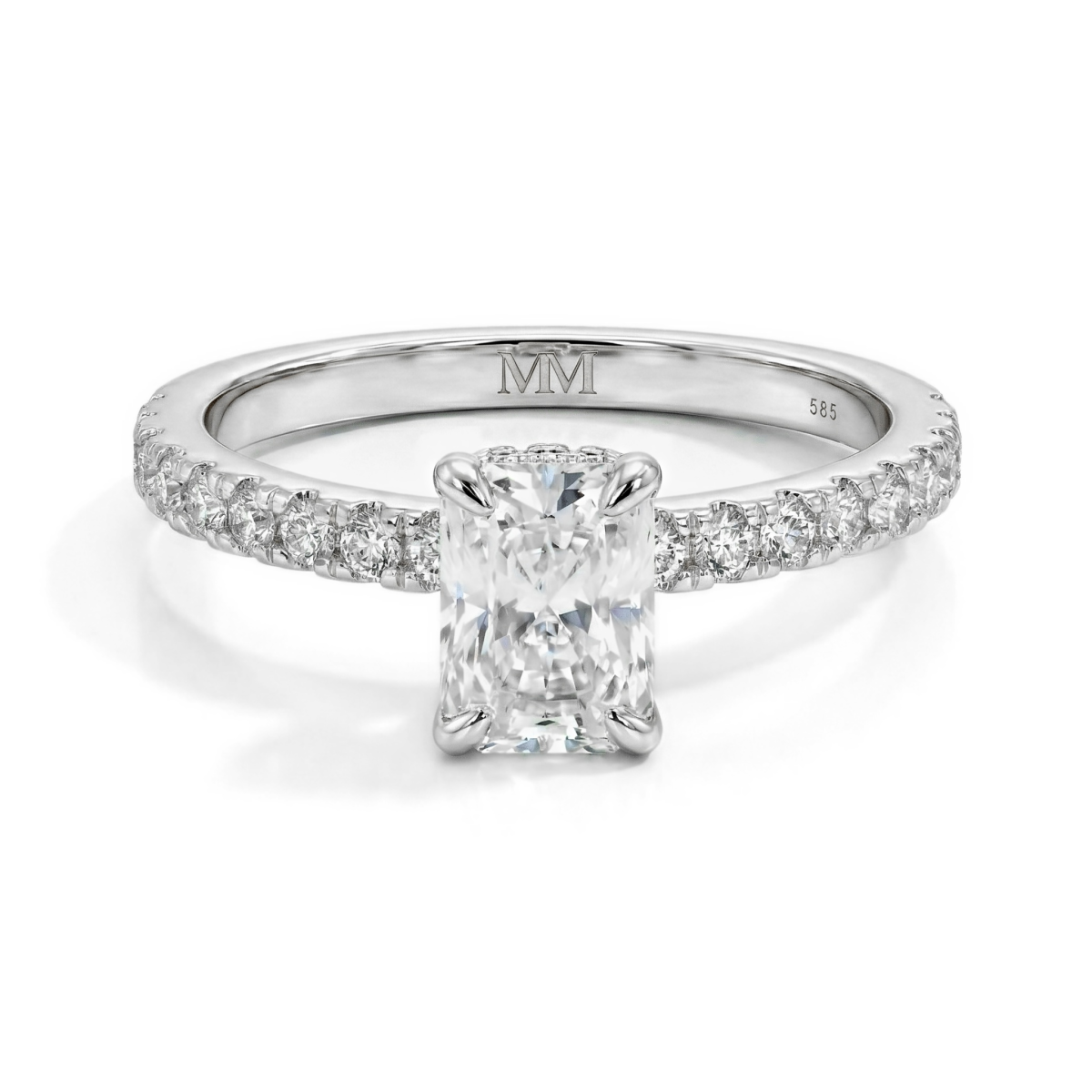 Astra - Anillo de moissanita con piedras laterales en pavé y halo oculto