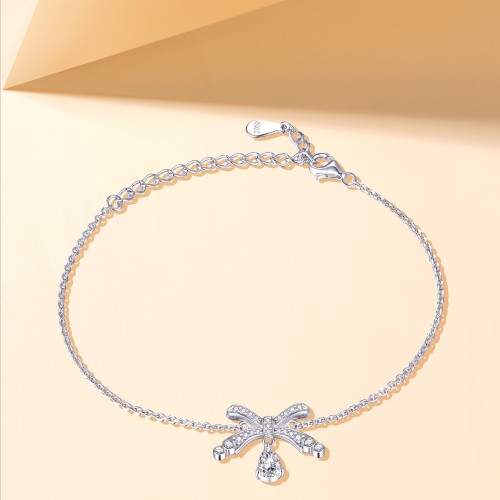 Pearlette - Pulsera con lazo de moissanita de talla pera y pavé