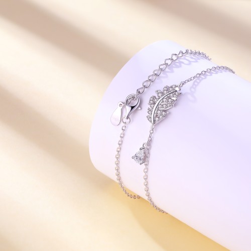 Foliana - Pulsera de moissanita: charm de hoja y piedra colgante