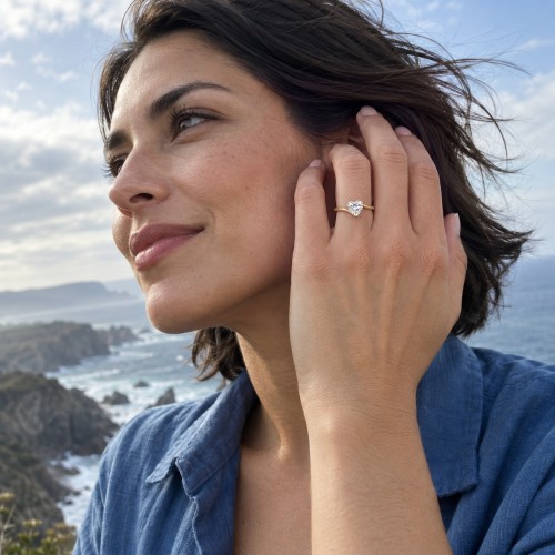 Amora - anillo solitario de moissanita de talla corazón